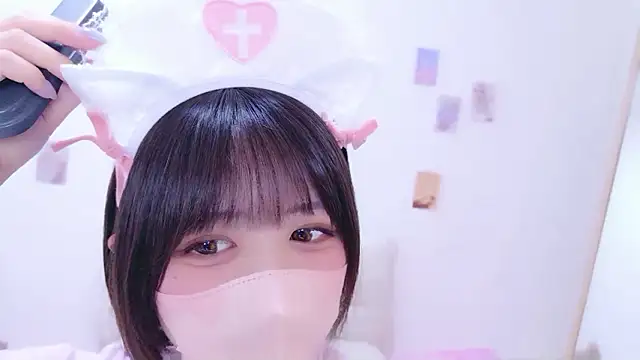 Hinata Sun online show from 03-25-26, 12:44