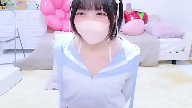 Hinata Sun online show from 03-30-26, 04:13