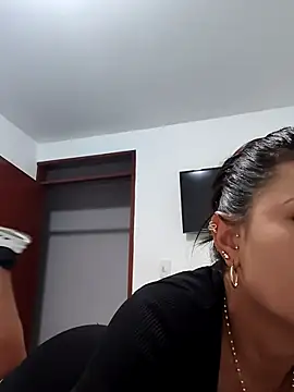mia mancinii online show from 07-07-26, 01:30