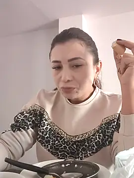mia mancinii online show from 07-21-26, 03:25