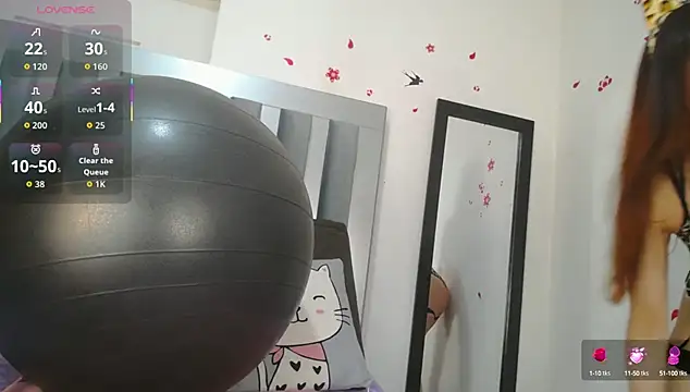 Rose Nichols online show from 10-10-25, 07:35