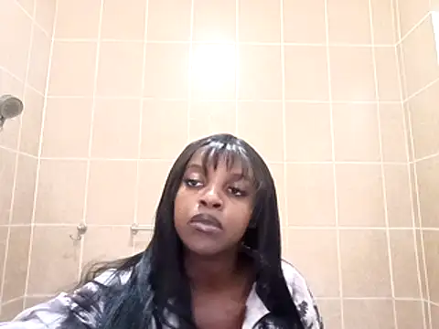 Snapshot of Himissnoire chatting on 03-10-26, 05:07 Himissnoire online show from 03-10-26, 05:07