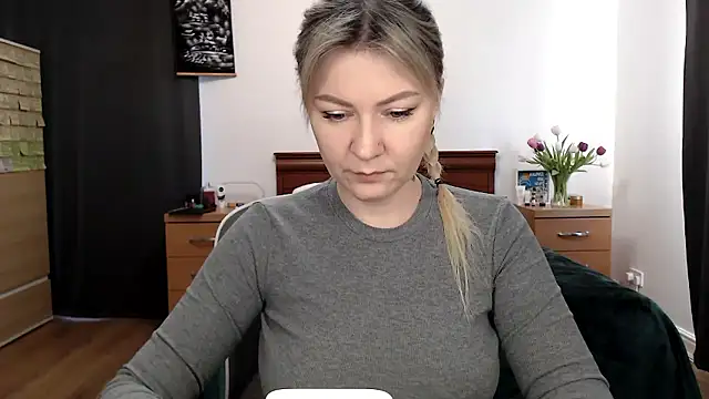 ParadiseAlina online show from 01-13-26, 03:28