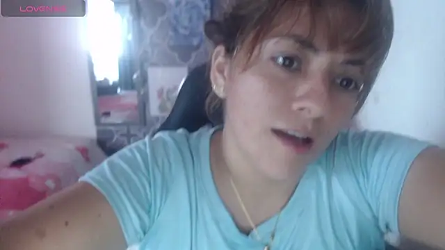 Snapshot of karamirror_ chatting on 10-22-25, 06:51 karamirror online show from 10-22-25, 06:51