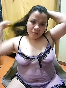Snapshot of hotlyn45 chatting on 09-29-25, 01:05 hotlyn45 online show from 09-29-25, 01:05