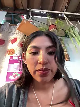 BrunetteBliss69 online show from 04-27-26, 09:57