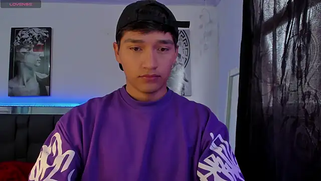 mateo-Esposito online show from 10-26-25, 04:57