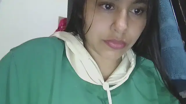 Snapshot of zairabreze chatting on 12-02-25, 04:57 zairabreze online show from 12-02-25, 04:57