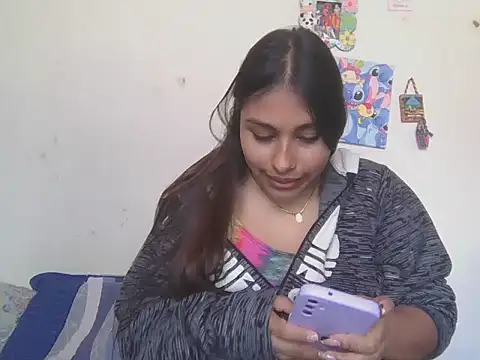 Snapshot of zairabreze chatting on 02-17-26, 02:46 zairabreze online show from 02-17-26, 02:46