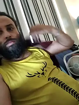 Hothunkdelhi online show from 11-12-25, 03:51