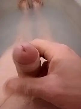 Snapshot of chris7706 chatting on 09-10-25, 04:45 chris7706 online show from 09-10-25, 04:45