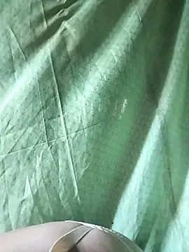 Snapshot of kute-00 chatting on 09-23-25, 09:23 kute-00 online show from 09-23-25, 09:23