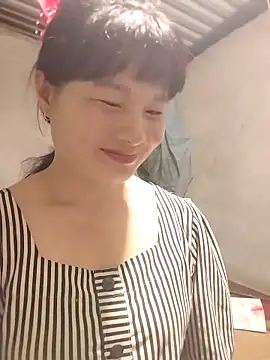 Snapshot of kute-00 chatting on 09-30-25, 04:12 kute-00 online show from 09-30-25, 04:12