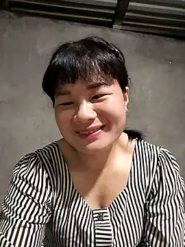 Snapshot of kute-00 chatting on 10-01-25, 10:05 kute-00 online show from 10-01-25, 10:05