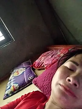 Snapshot of kute-00 chatting on 10-16-25, 05:19 kute-00 online show from 10-16-25, 05:19