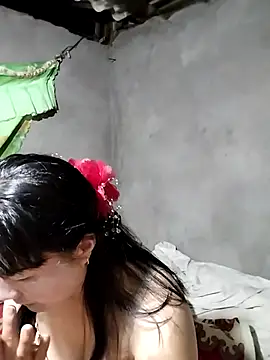 Snapshot of kute-00 chatting on 10-28-25, 10:56 kute-00 online show from 10-28-25, 10:56