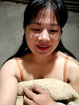 Snapshot of kute-00 chatting on 11-02-25, 03:20 kute-00 online show from 11-02-25, 03:20