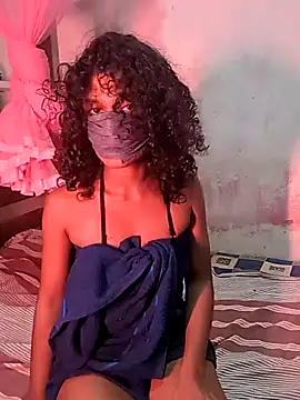 Snapshot of LarkingNewel chatting on 03-11-26, 11:49 LarkingNewel online show from 03-11-26, 11:49