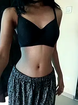 Daizy Shah online show from 03-07-26, 09:50