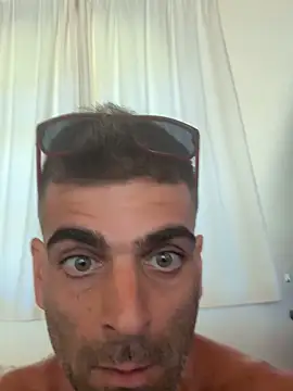 Snapshot of marconeilbiacco99 chatting on 10-02-25, 09:49 marconeilbiacco99 online show from 10-02-25, 09:49