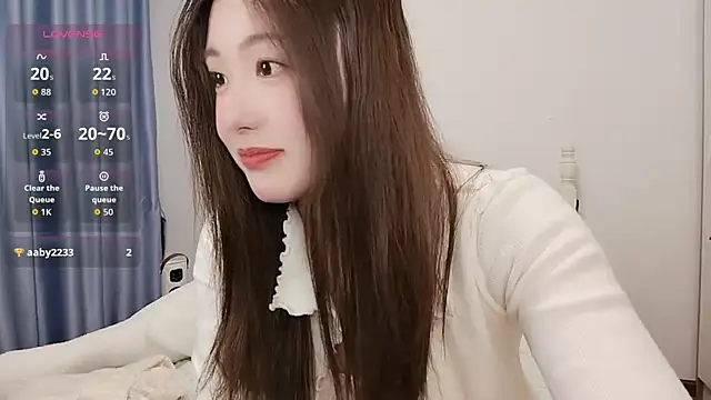 Snapshot of Luna_868 chatting on 11-14-25, 05:55 Luna 868 online show from 11-14-25, 05:55