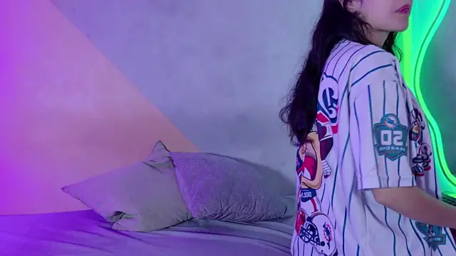 Laura and Kevin online show from 09-18-25, 02:30