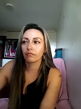 Snapshot of -AngelNova- chatting on 02-26-26, 07:13 -AngelNova- online show from 02-26-26, 07:13