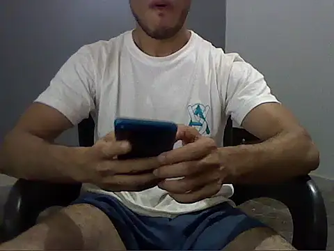 Snapshot of ahmedluxor1 chatting on 10-22-25, 11:48 ahmedluxor1 online show from 10-22-25, 11:48