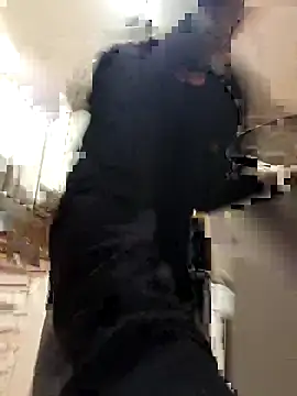 Snapshot of macmaddy8989 chatting on 03-05-26, 05:31 macmaddy8989 online show from 03-05-26, 05:31