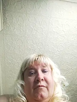 Snapshot of GlamMilena chatting on 10-23-25, 12:37 GlamMilena online show from 10-23-25, 12:37
