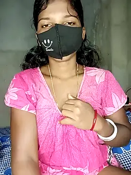 Snapshot of Renuka_GG chatting on 10-31-25, 10:55 Renuka GG online show from 10-31-25, 10:55