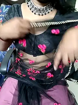 Snapshot of tamilmaha12 chatting on 09-18-25, 08:49 tamilmaha12 online show from 09-18-25, 08:49