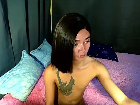 Petite HugeCock online show from 02-22-26, 11:20