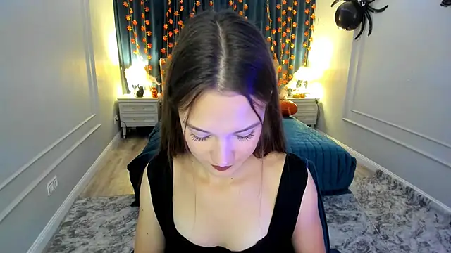 SusanMayer online show from 10-20-25, 01:55