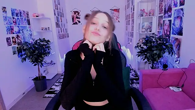 Snapshot of JenniferKiim chatting on 10-22-25, 08:14 JenniferKiim online show from 10-22-25, 08:14