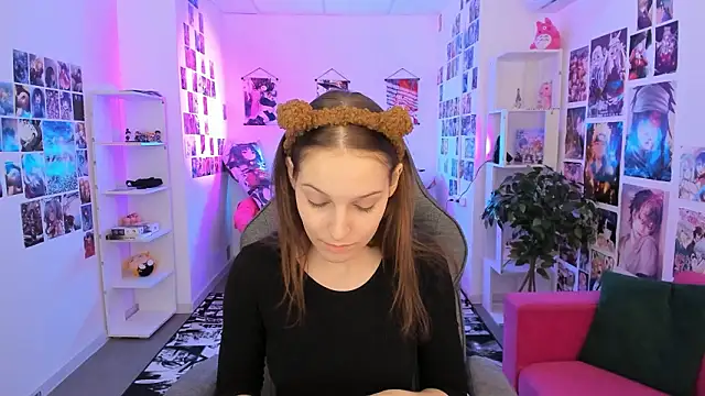 Snapshot of JenniferKiim chatting on 03-15-26, 08:31 JenniferKiim online show from 03-15-26, 08:31