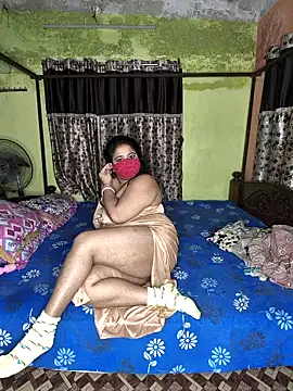 Smile-quien online show from 11-15-25, 02:24