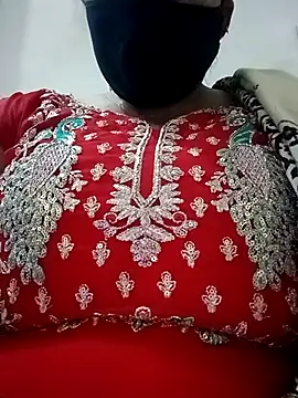 Snapshot of Rakhi_sawant143 chatting on 11-15-25, 04:14 Rakhi sawant143 online show from 11-15-25, 04:14