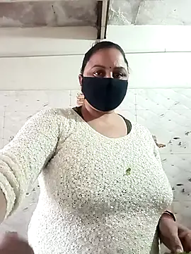 Snapshot of Rakhi_sawant143 chatting on 12-03-25, 02:08 Rakhi sawant143 online show from 12-03-25, 02:08