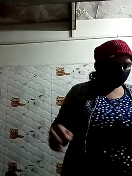 Snapshot of Rakhi_sawant143 chatting on 01-06-26, 02:32 Rakhi sawant143 online show from 01-06-26, 02:32