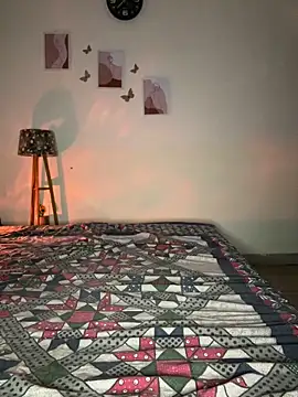 Snapshot of DesiSexyMonika chatting on 02-10-26, 07:07 DesiSexyMonika online show from 02-10-26, 07:07