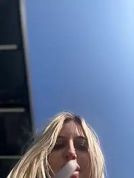 Steffi Snowbunny online show from 03-18-26, 12:41