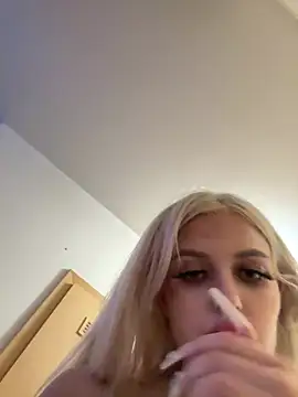 Steffi Snowbunny online show from 07-18-26, 06:23