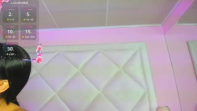 Miaa Smithh   online show from 02-17-26, 10:34