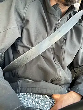 Snapshot of Jariushot3 chatting on 02-13-26, 08:38 Jariushot3 online show from 02-13-26, 08:38