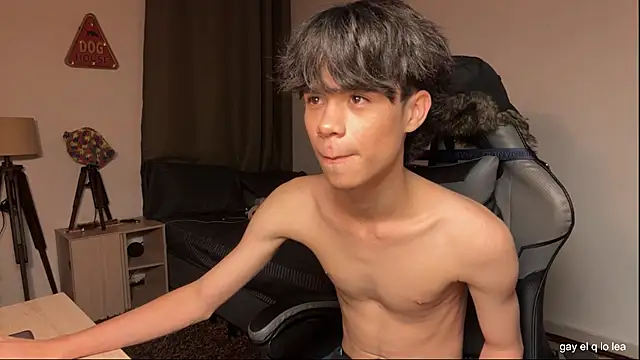 Snapshot of OopsAgain_ chatting on 02-24-26, 11:25 OopsAgain online show from 02-24-26, 11:25