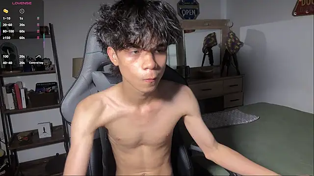 Snapshot of OopsAgain_ chatting on 03-22-26, 06:55 OopsAgain online show from 03-22-26, 06:55