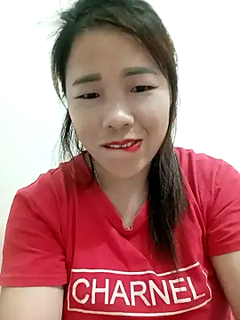 Snapshot of sumy-00 chatting on 11-02-25, 03:42 sumy-00 online show from 11-02-25, 03:42