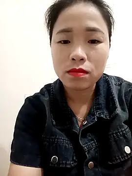 Snapshot of sumy-00 chatting on 11-23-25, 02:33 sumy-00 online show from 11-23-25, 02:33