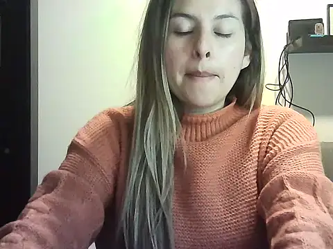 Valery  Rouse  online show from 04-26-26, 03:59